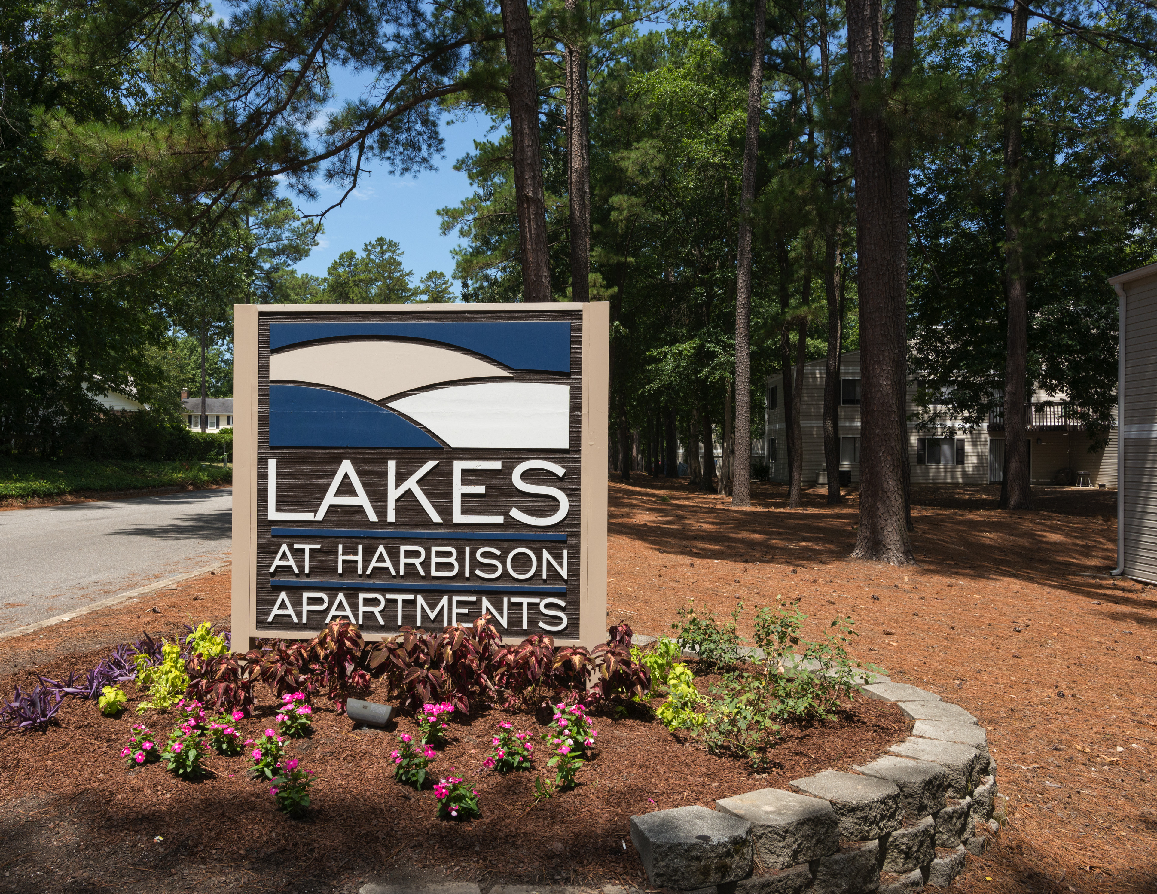 Lakes at Harbison The Multifamily Advisory Group at Cushman & Wakefield